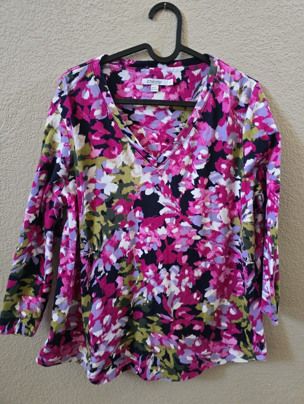 Chico's Hot Pink Floral V-Neck Long Sleeve Top Sz.L